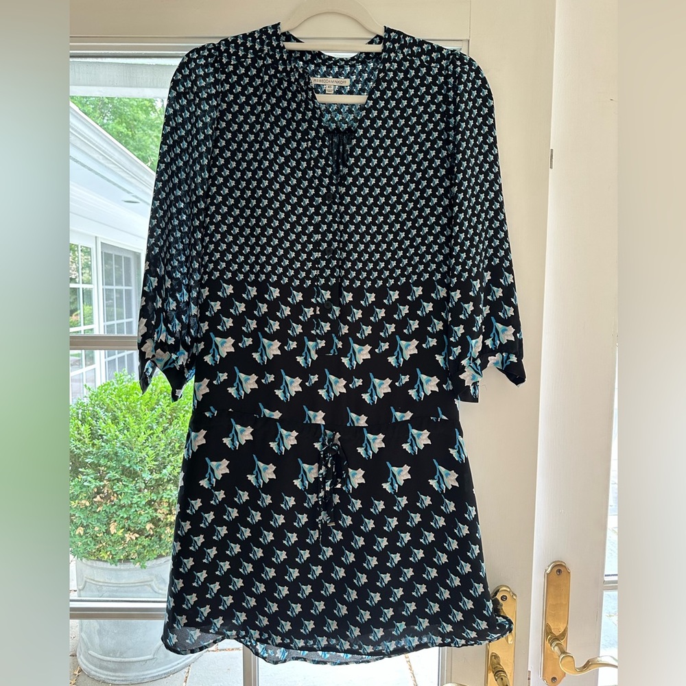 Rebecca minkoff size xs flows knee length dress